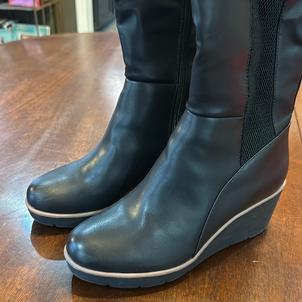 Black boots